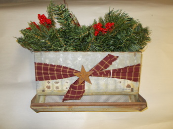 Vintage Holiday Rabbit Feeder