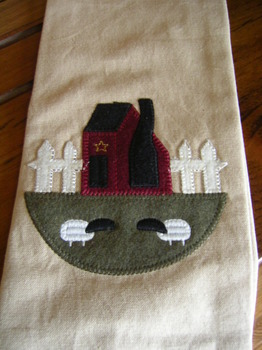 Saltboxwith Sheep Towel