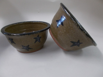 Star pottery bowl